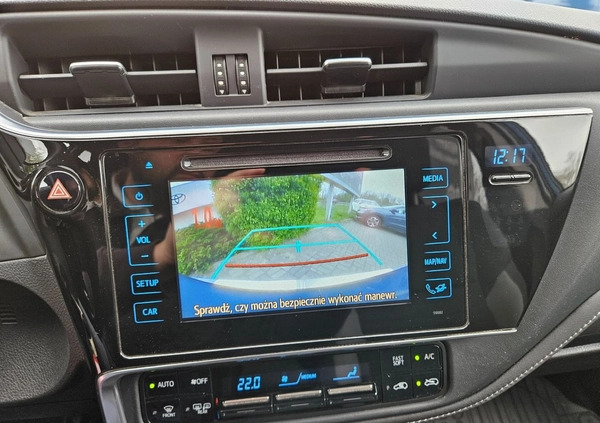 Toyota Auris cena 63500 przebieg: 76000, rok produkcji 2015 z Bodzentyn małe 232